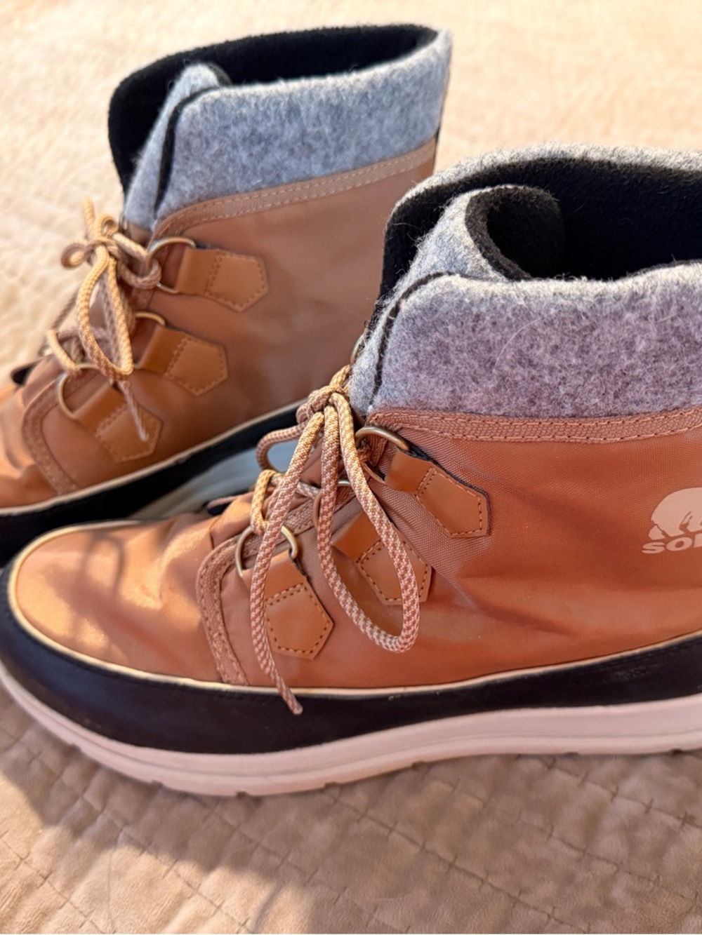 Sorel Brown Tan and Gray Winter Boots